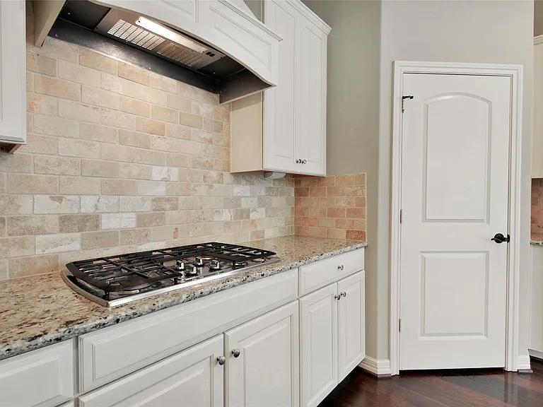 78 Hearthshire Cir — Photo 8