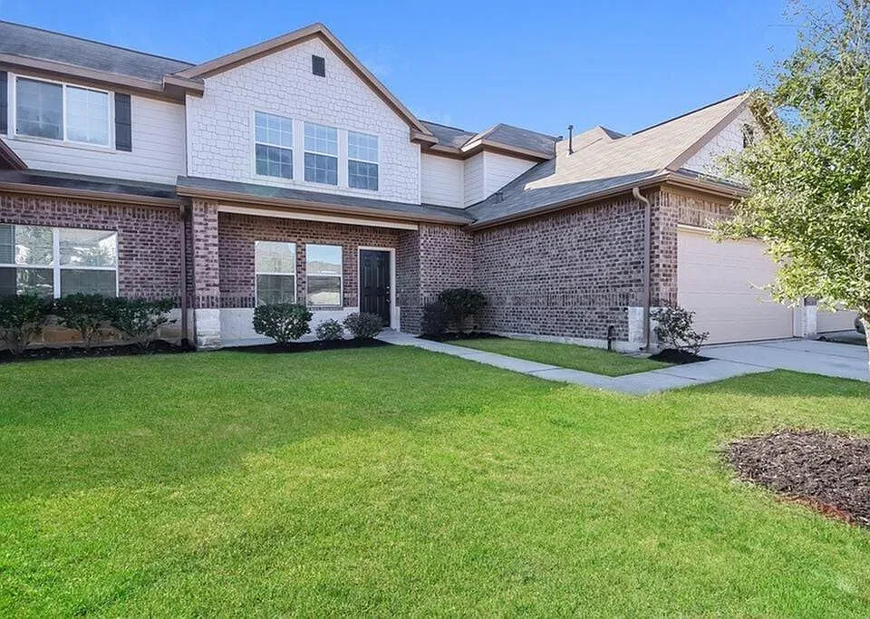 12234 Maura Ln