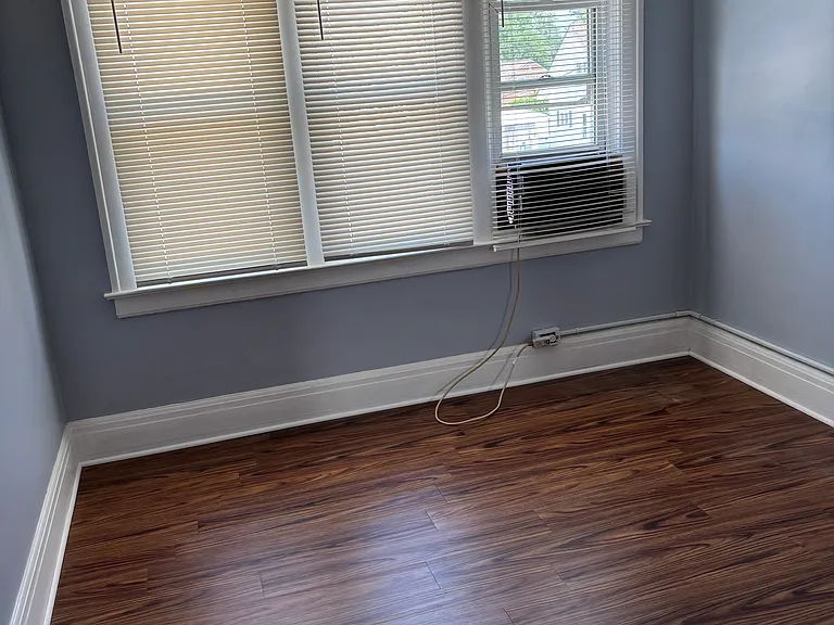 16304 E Nine Mile Rd #1 — Photo 13