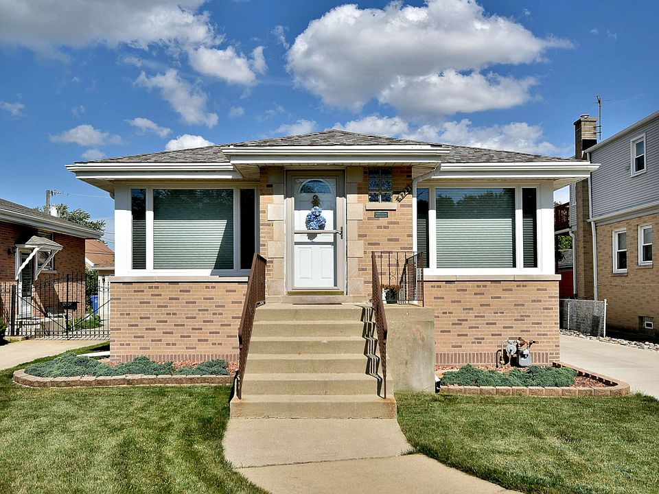 1st image of 4723 N Nagle Ave