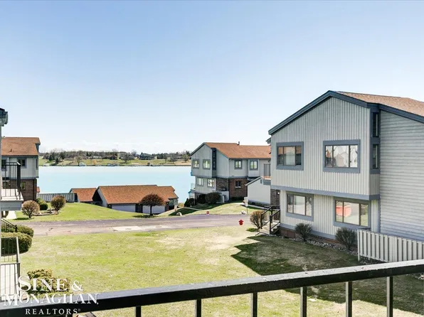 1715 River Rd APT 39, Saint Clair, MI 48079