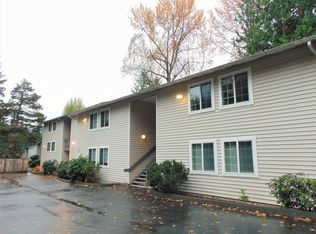 2721 NE 195th St APT 4, Lake Forest Park, WA 98155