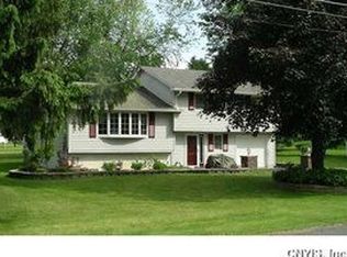 6 Roach St, Fulton, NY 13069