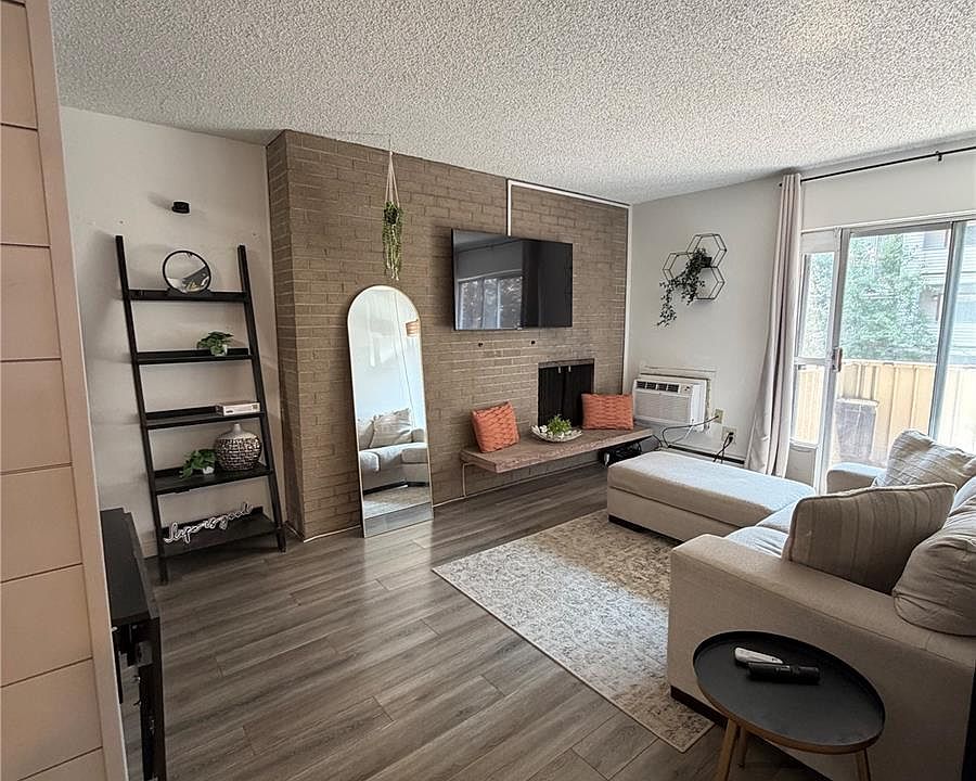 1st image of 4110 Hale Parkway #2C