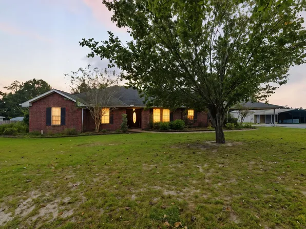 14 Jordan Rd, Ellisville, MS 39437
