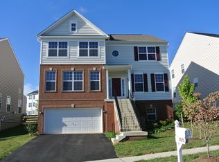 17075 Greenwood Dr, Round Hill, VA 20141