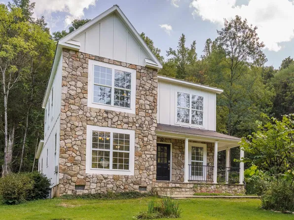 5860 Bearwood Rd, Crozet, VA 22932