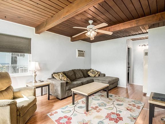 3rd image of 410 Poplar Ave