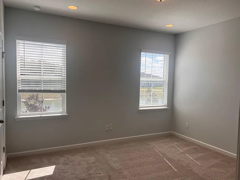 202 Brandon Lakes Dr — Photo 9