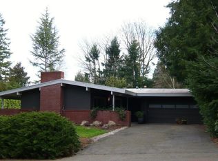 6730 SW 62nd Pl, Portland, OR 97219