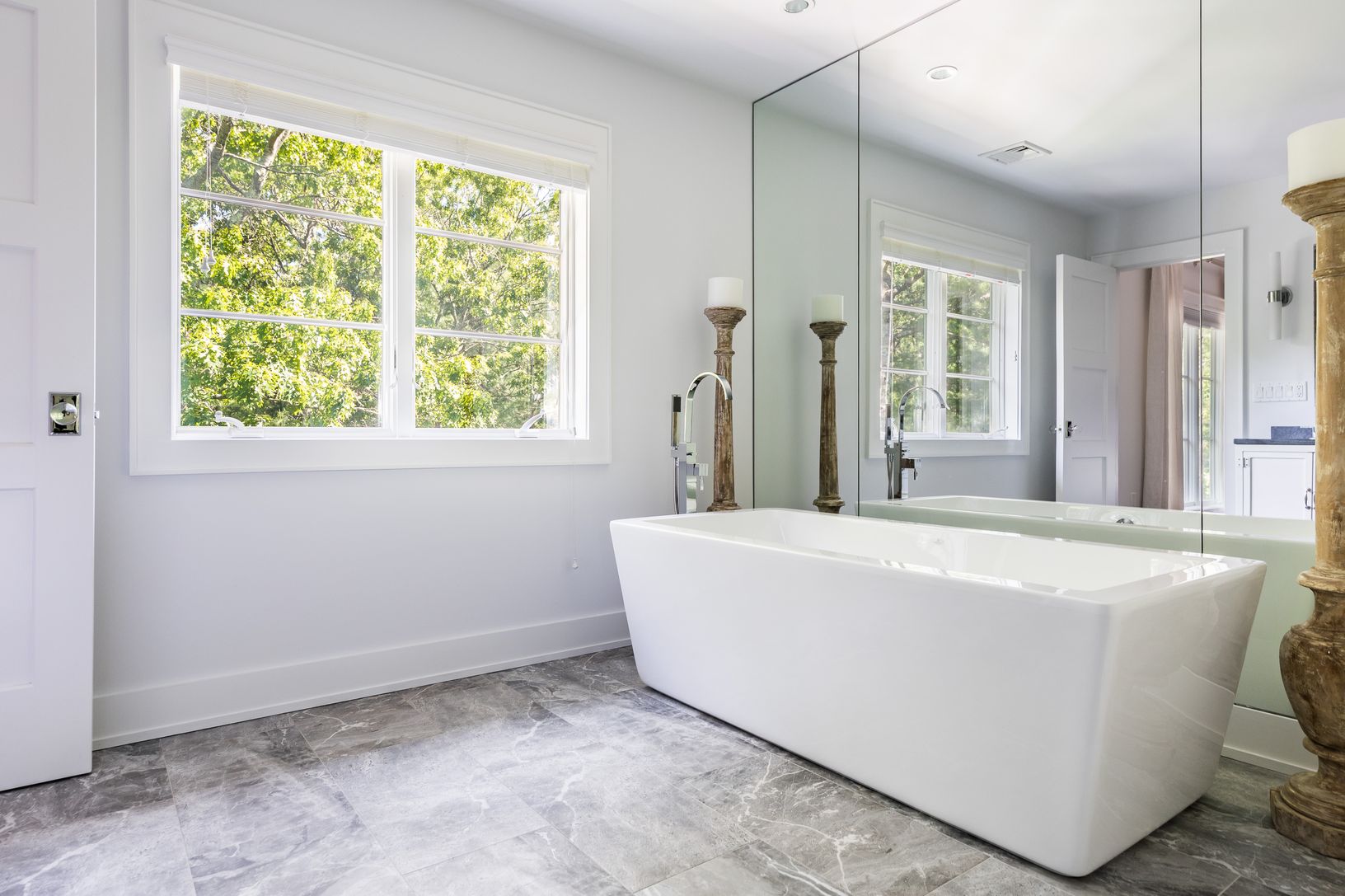 Guest Bathtub