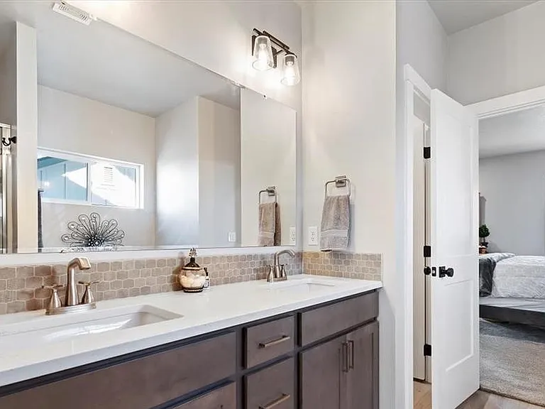 6915 S Sunfish Way — Photo 18