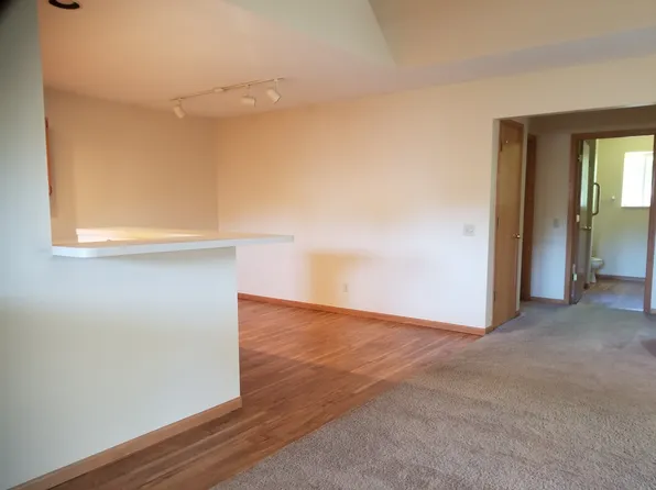 111 Joyce Dr #1, Lodi, WI 53555