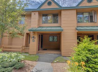 83 Hannah Loop #9, Carroll, NH 03598