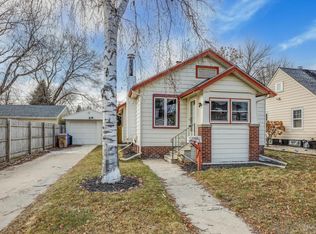 7702 16th Ave, Kenosha, WI 53143
