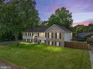 564 Poplar Dr, Riva, MD 21140