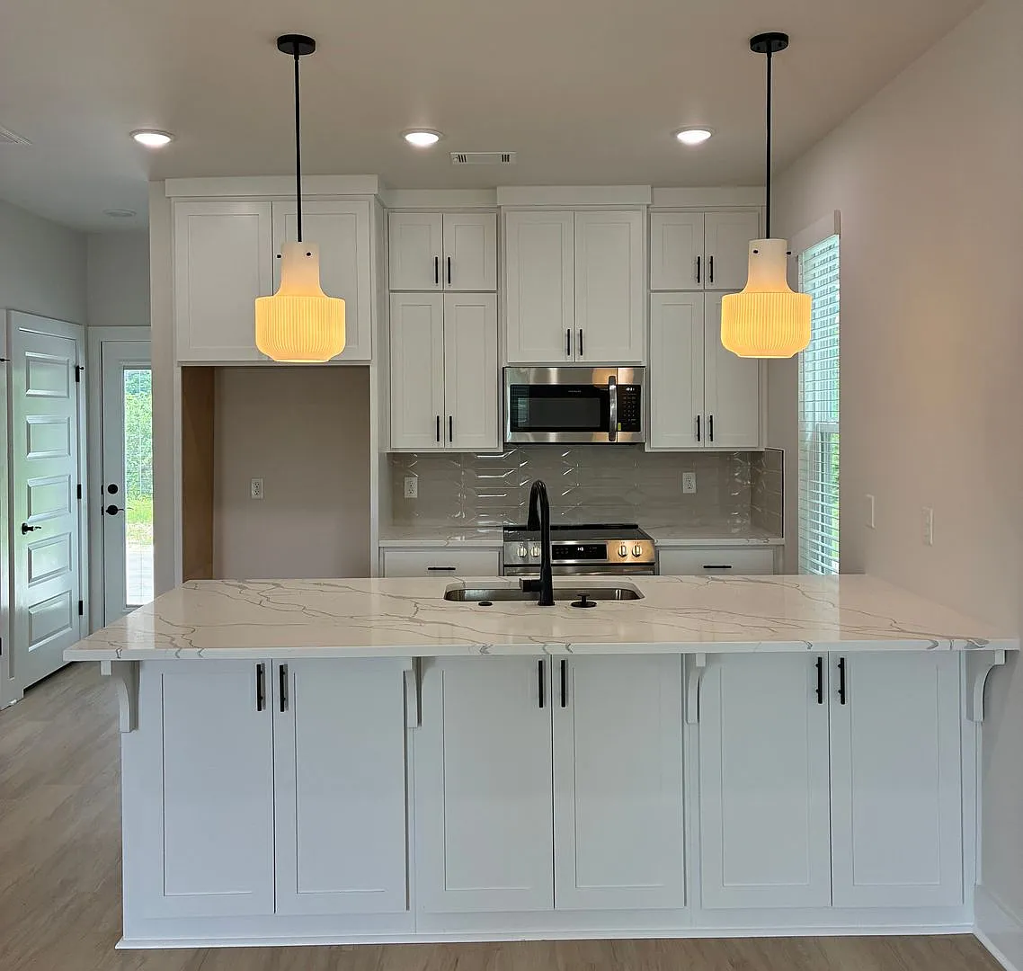 Duncan Townhomes — Photo 1