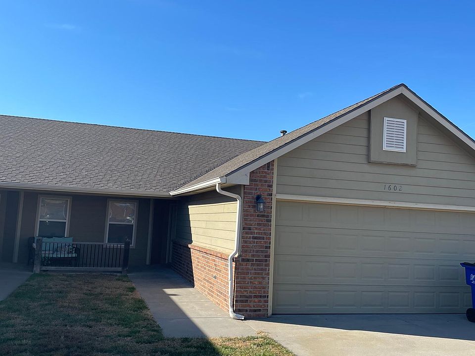 1st image of 1807 Clover Dr
