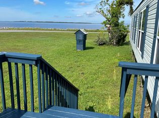 310 Bayview Dr, Stumpy Pt, NC 27978