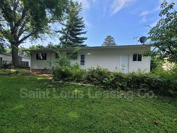 5th image of 745 Kostka Ln