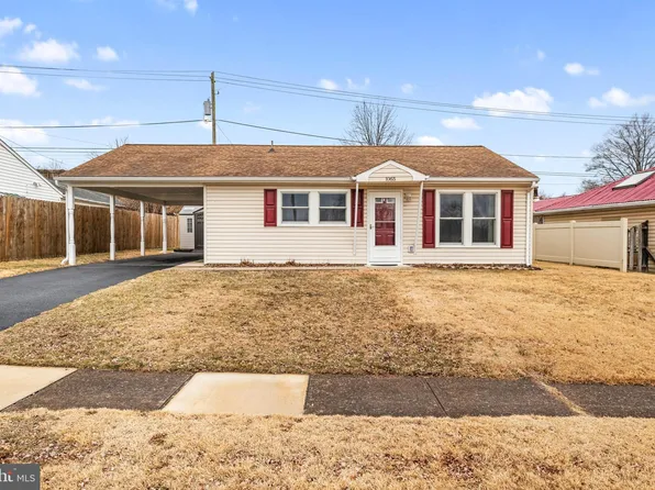 1065 N Pine St, Middletown, PA 17057