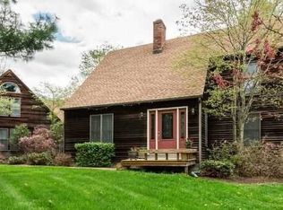 6 Susan Dr, Poughquag, NY 12570