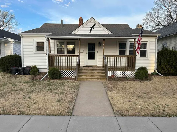 417 S Oak St, Pratt, KS 67124