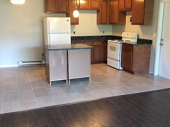4th image of 2080 E Rand St