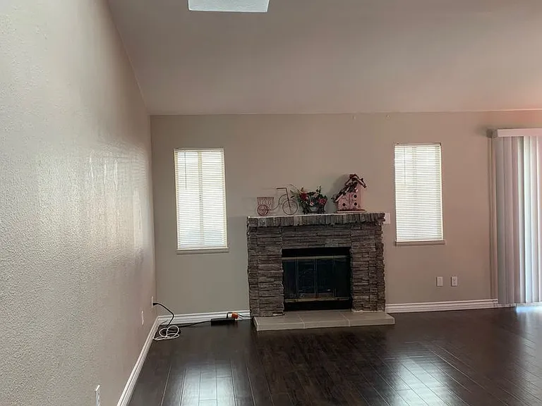16185 Tawney Ridge Ln — Photo 17