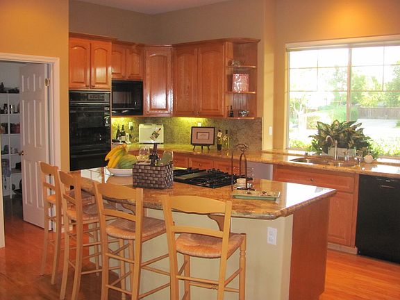 Updated Kitchen with Walk-In Pantry