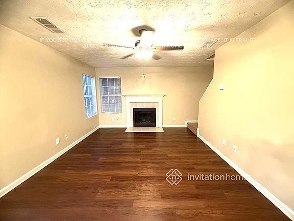 2nd image of 10 Summer Breeze Ct