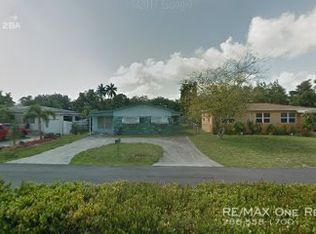 6412 Plunkett St, Hollywood, FL 33023