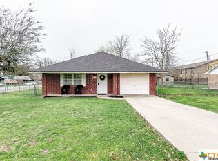 601 Sumbera St, Holland, TX 76534