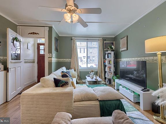 4th image of 636 1st St