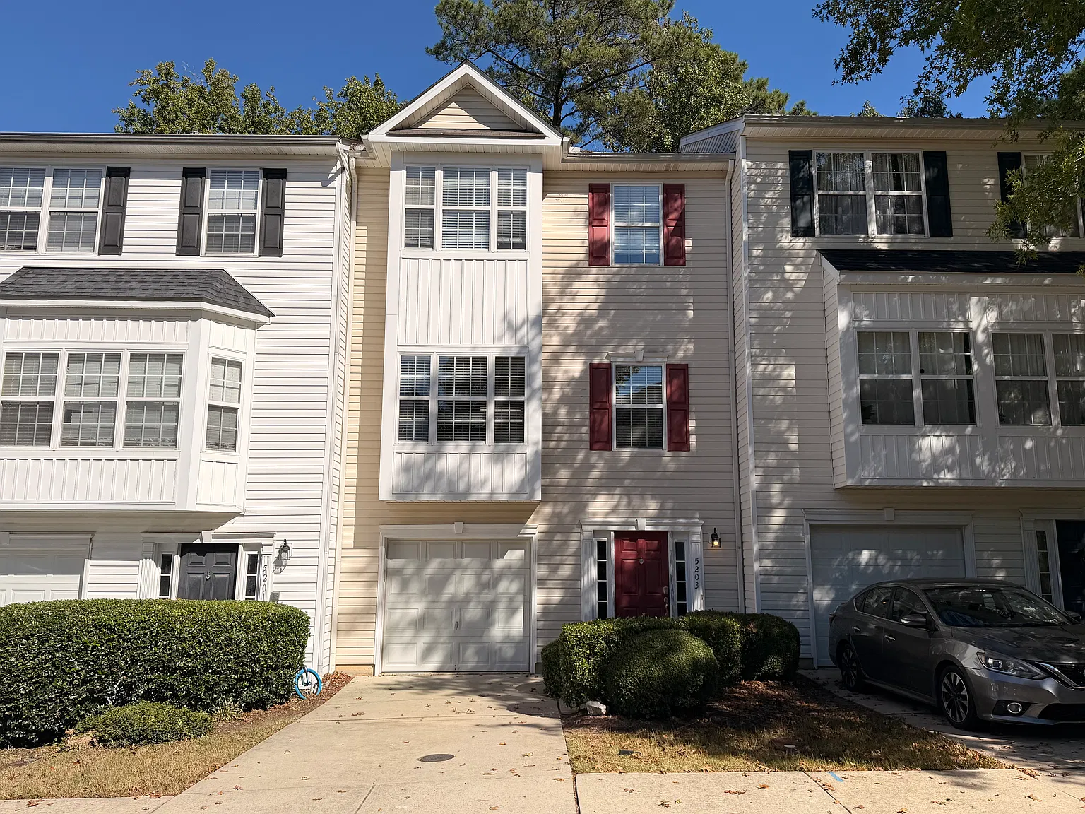 4 bed, 2457 sqft, $1,950 — Photo 3