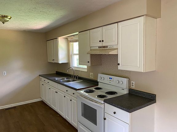 2nd image of 309 Tower Dr