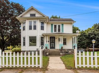 705 E Broadway St, Three Rivers, MI 49093