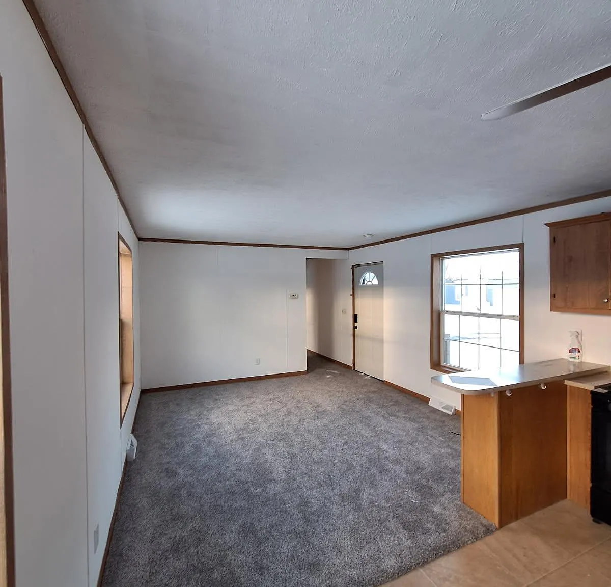 3 bed, 952 sqft, $900 — Photo 4
