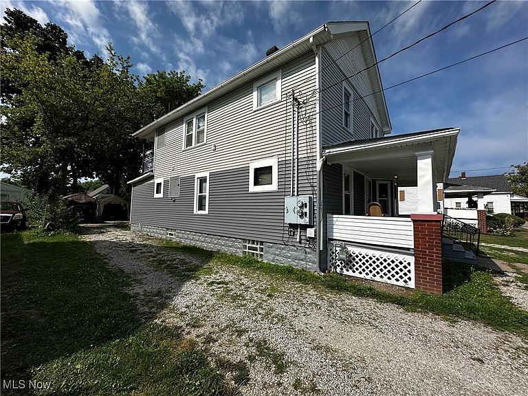 Listing photo 3