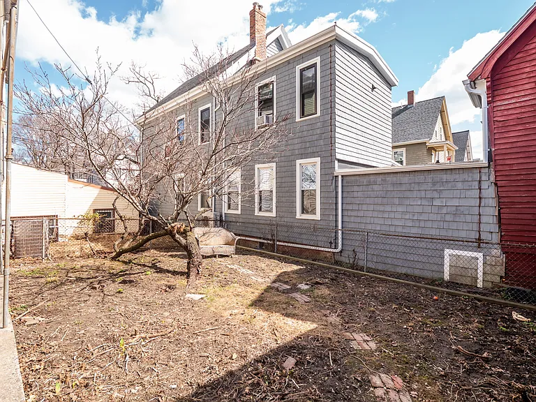 55 Central St #2 — Photo 26