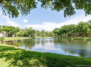 2304 S Cypress Bend Dr APT 113, Pompano Beach, FL 33069