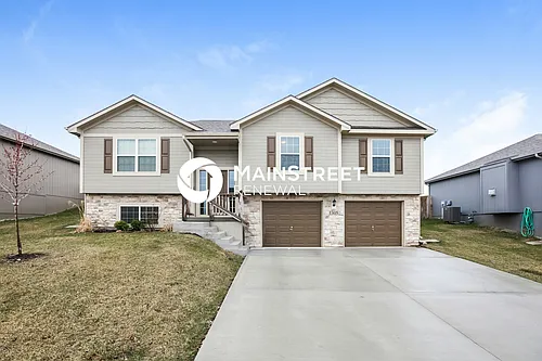 1305 NW High View Dr Photo 1