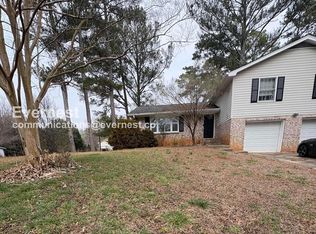 702 Winter Ln, Jonesboro, GA 30238