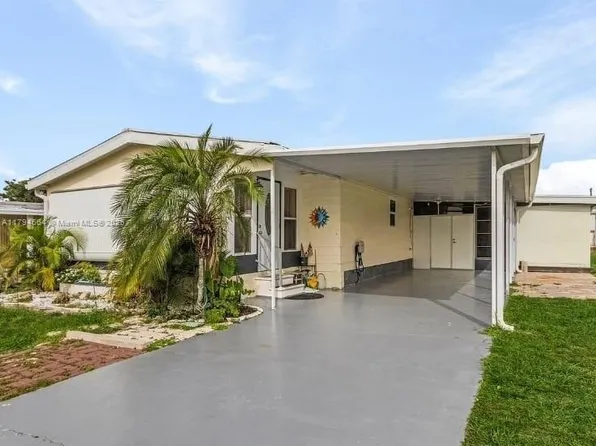 315 Shrub Ln S, North Fort Myers, FL 33917