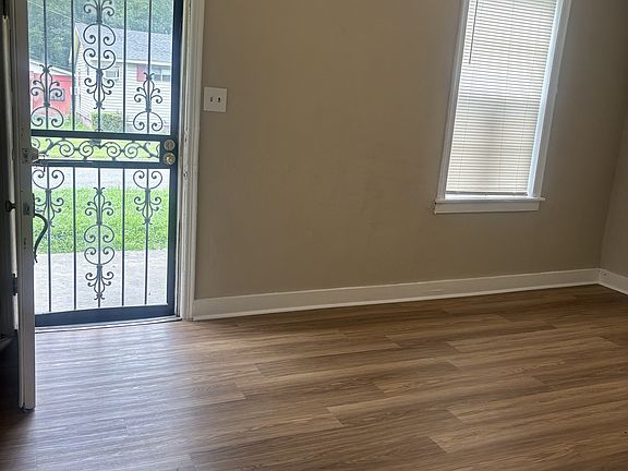 2nd image of 375 Joubert Ave