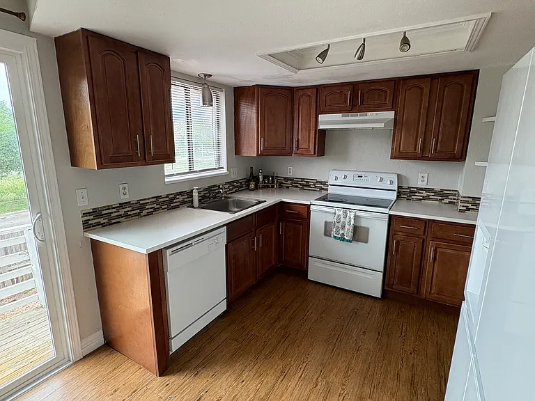 1005 Harmon Pl #1005 — Photo 8