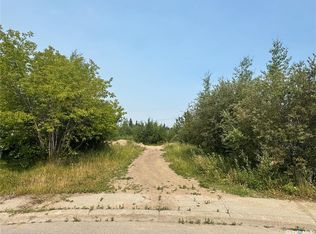 932 Quandt Cres, La Ronge, SK S0J1L0