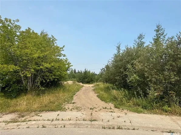932 Quandt CRESCENT, La Ronge, SK S0J 1L0