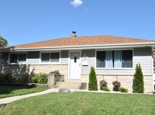 3008 S 94th St, West Allis, WI 53227