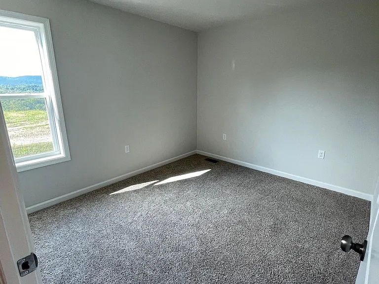 141 Caymus Dr — Photo 13